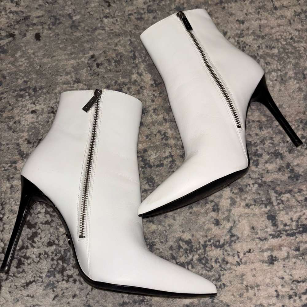 O.B.O Michael Kors White Heeled Boots
